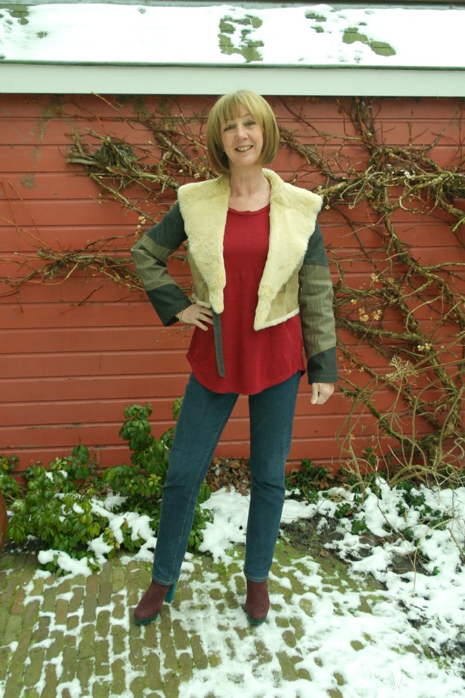 Fur jacket with jeans and 3 coloured booties 5