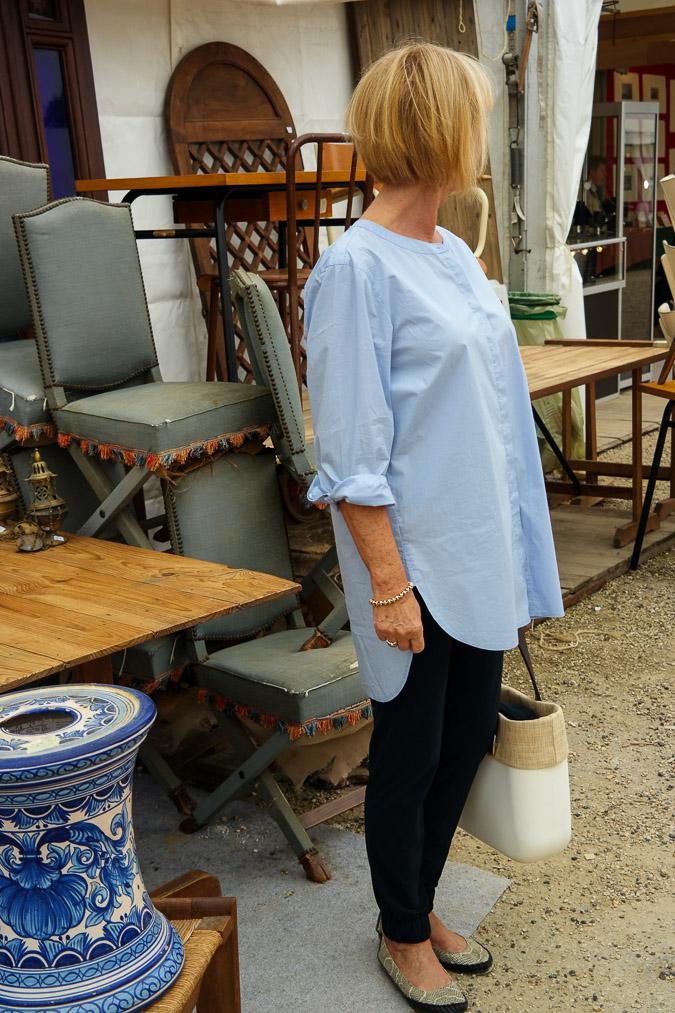 Blue high low shirt and marine trousers, Obag