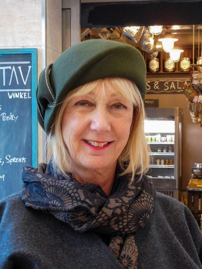 green hat