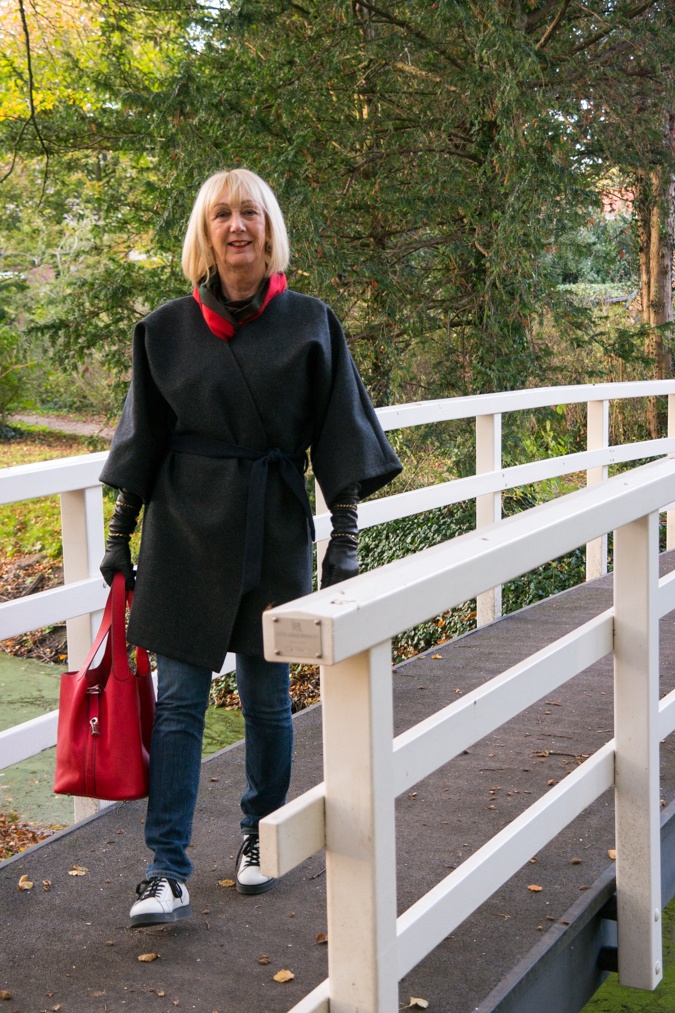 Red tote bag and grey kimono coat