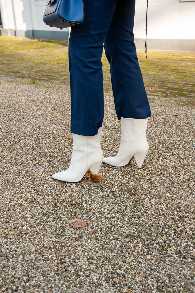 off-white boots