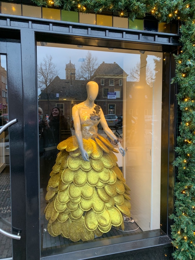 Window display