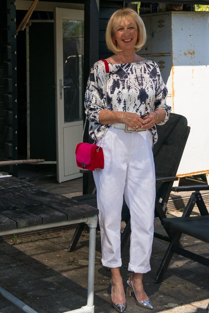 Silver and blue silk blouse with silver pumps