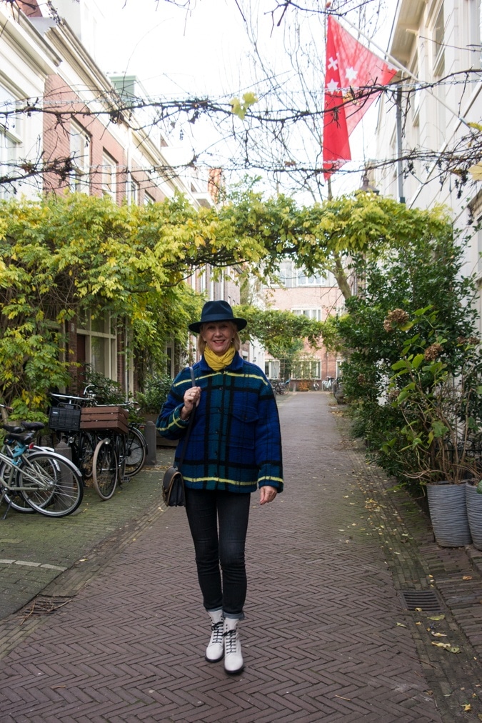 Short blue coat