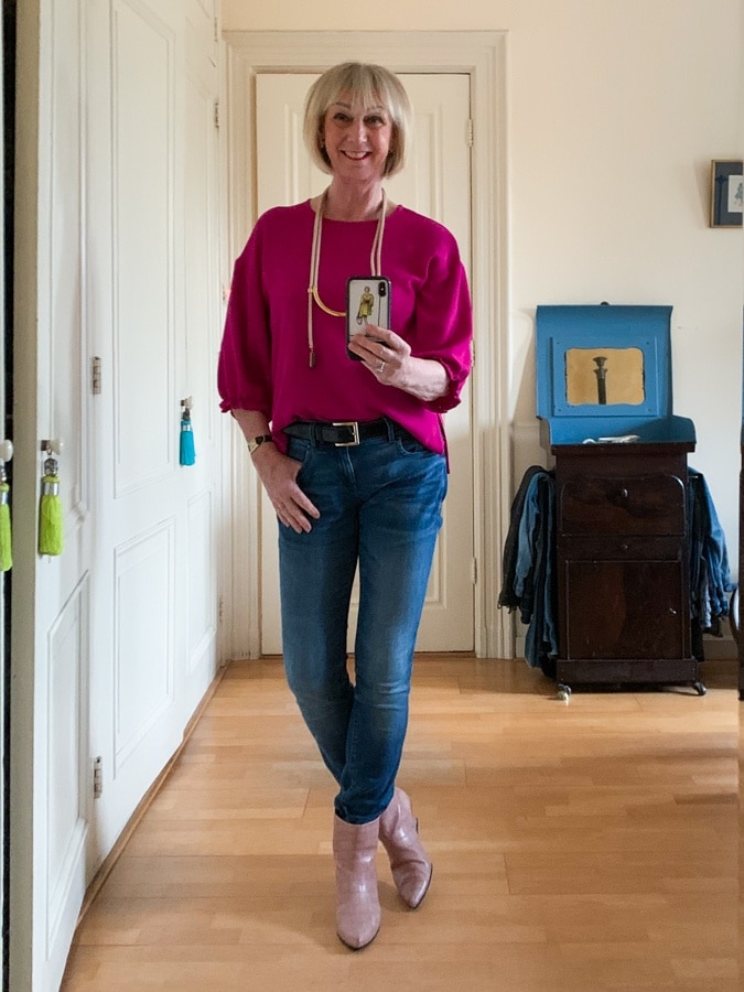 Monday outfit fuchsia top