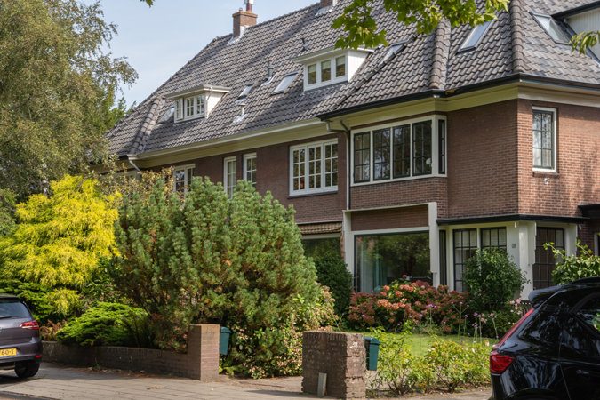 pretty house