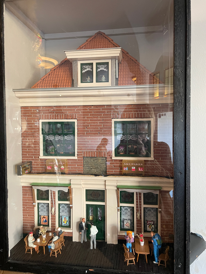 Doll house