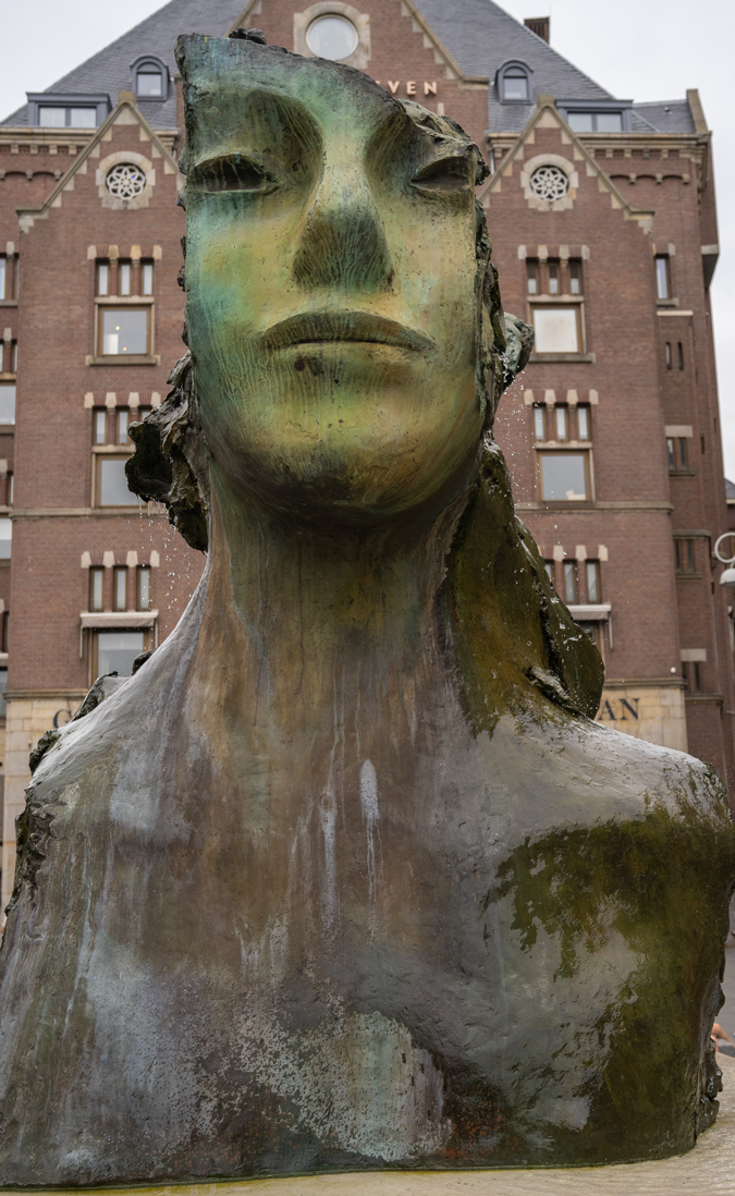 Statue Rokin Amsterdam