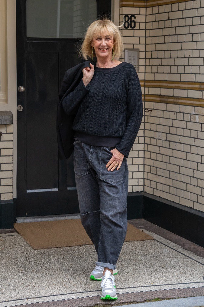 Man repeller jeans