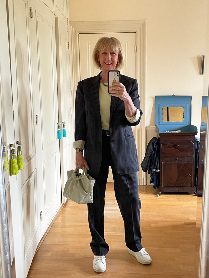 Men's suit outfit