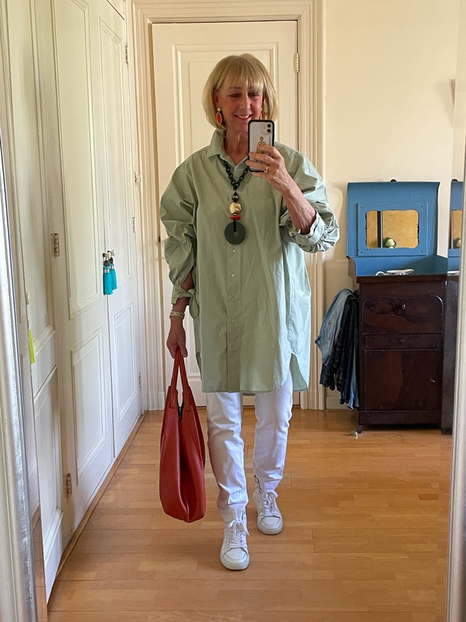 Outfit with oversized mint green shirt