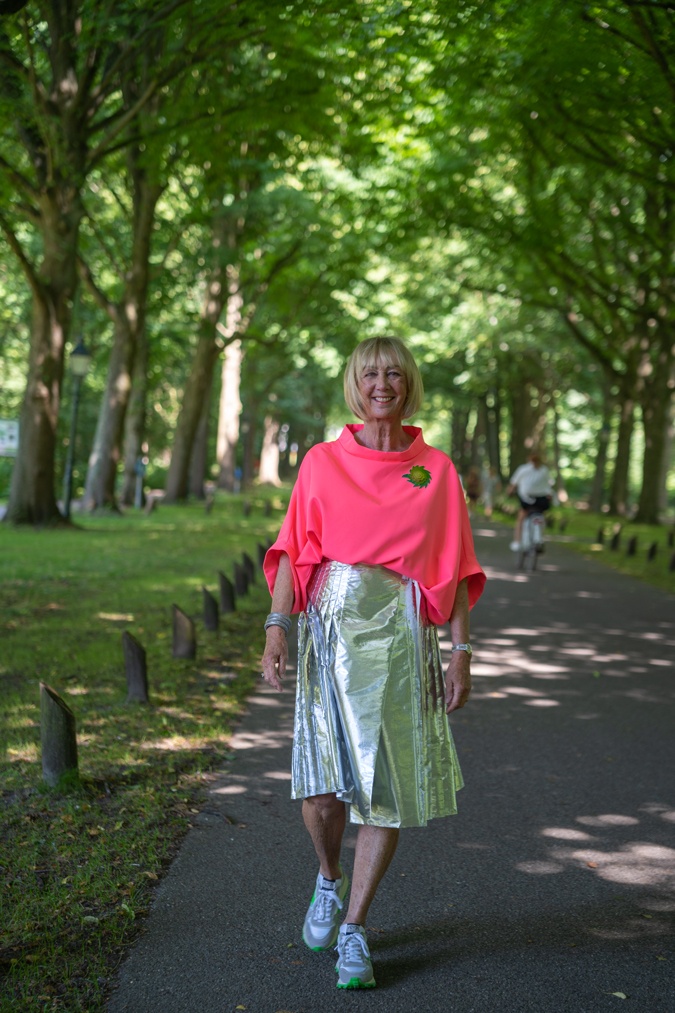 Silver skirt with neon pink top